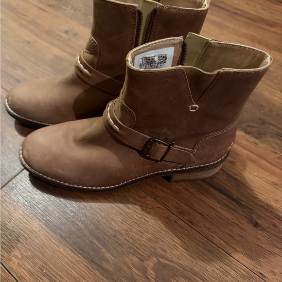 Sperry Tan Leather Ankle Booties - Picture 2 of 5